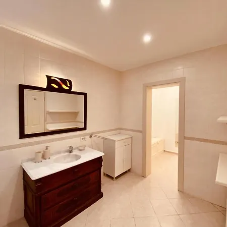 شقة Dozo Suites
