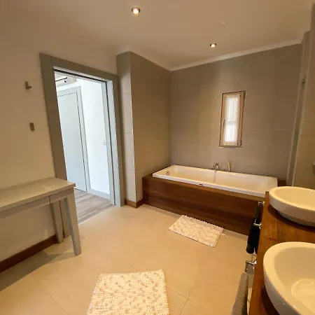Dozo Suites