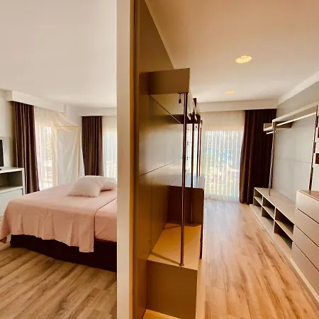 Dozo Suites شقة *